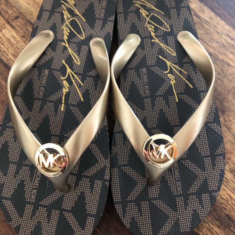 Michael Kors Flip Flops new